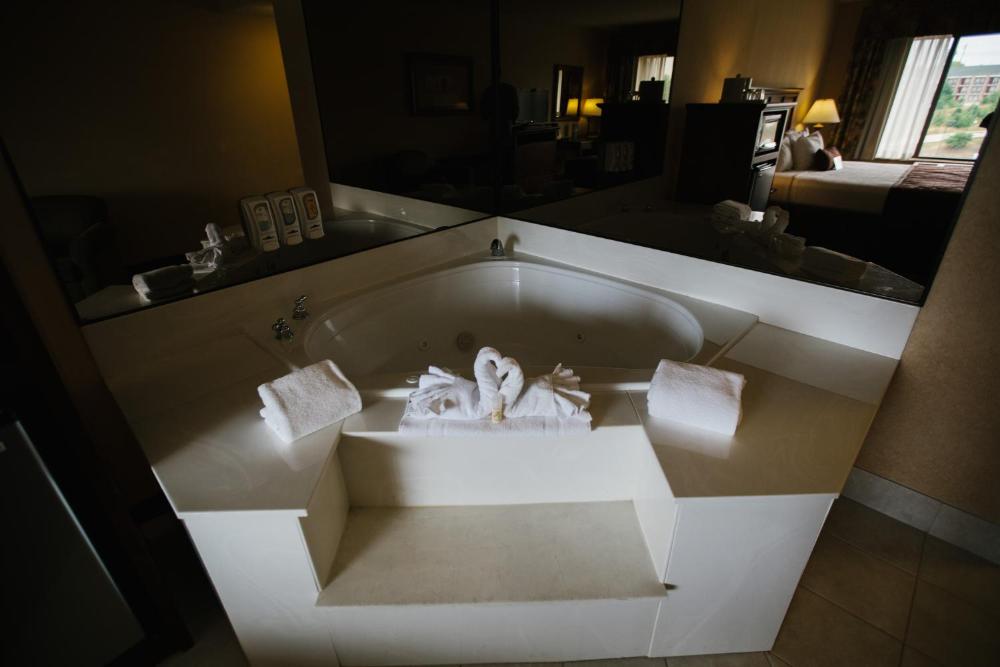 King Room with Spa Bath